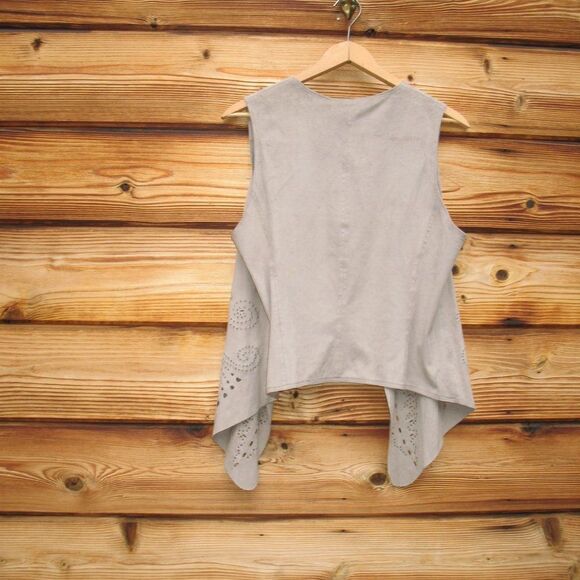 NWT Rino & Pelle Faux Suede Laser Cut Vest - Picture 5 of 9